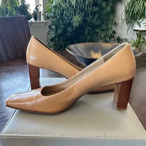 Coach Leather Tan Square Toe Malorie B1 Pumps Wooden Heel Size 9 - Picture 11 of 15